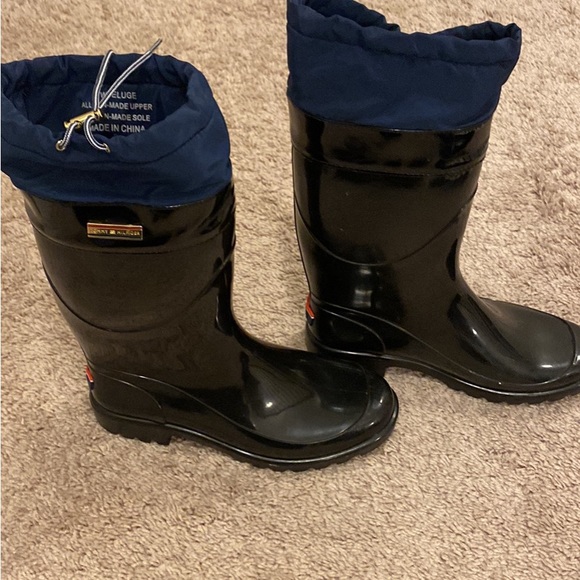 Tommy Hilfiger Rain Boat / size 9 - Picture 2 of 4